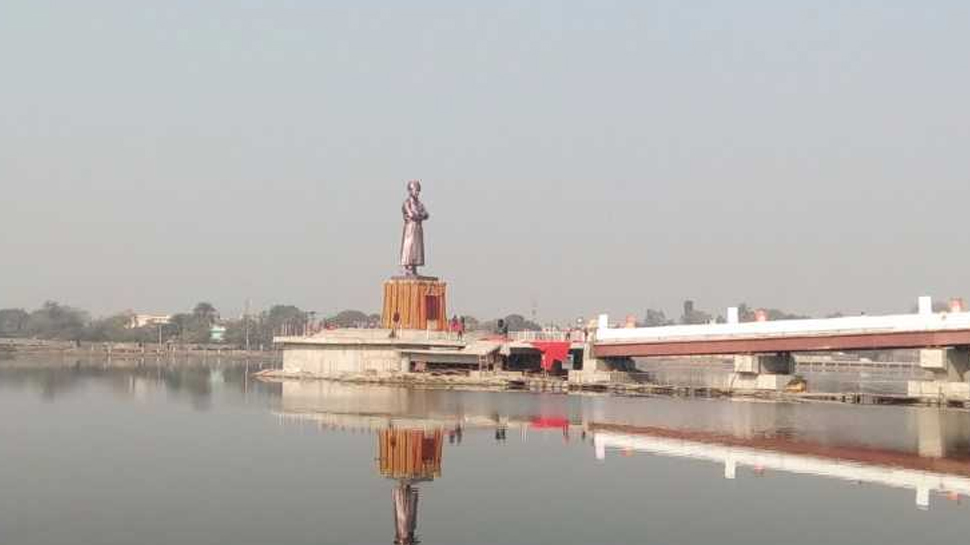 रघुवर दास करेंगे स्वामी विवेकानंद की प्रतिमा का अनावरण, 33 फीट है ऊंचाई रघुवर दास करेंगे स्वामी विवेकानंद की प्रतिमा का अनावरण, 33 फीट है ऊंचाई