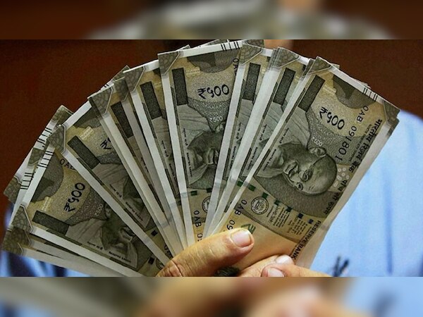 राशिफल 13 जनवरी: वृष राशिवालों को होगा बिजनेस में लाभ, आमदनी बढ़ने की भी संभावना