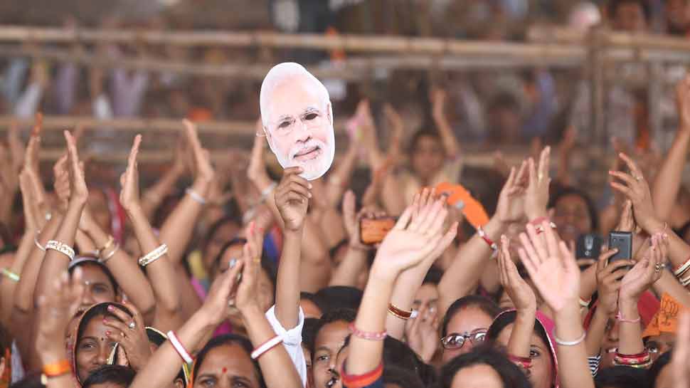 गुजरात में 14 जनवरी से लागू होगा आरक्षण. फाइल फोटो गुजरात में 14 जनवरी से लागू होगा आरक्षण. फाइल फोटो