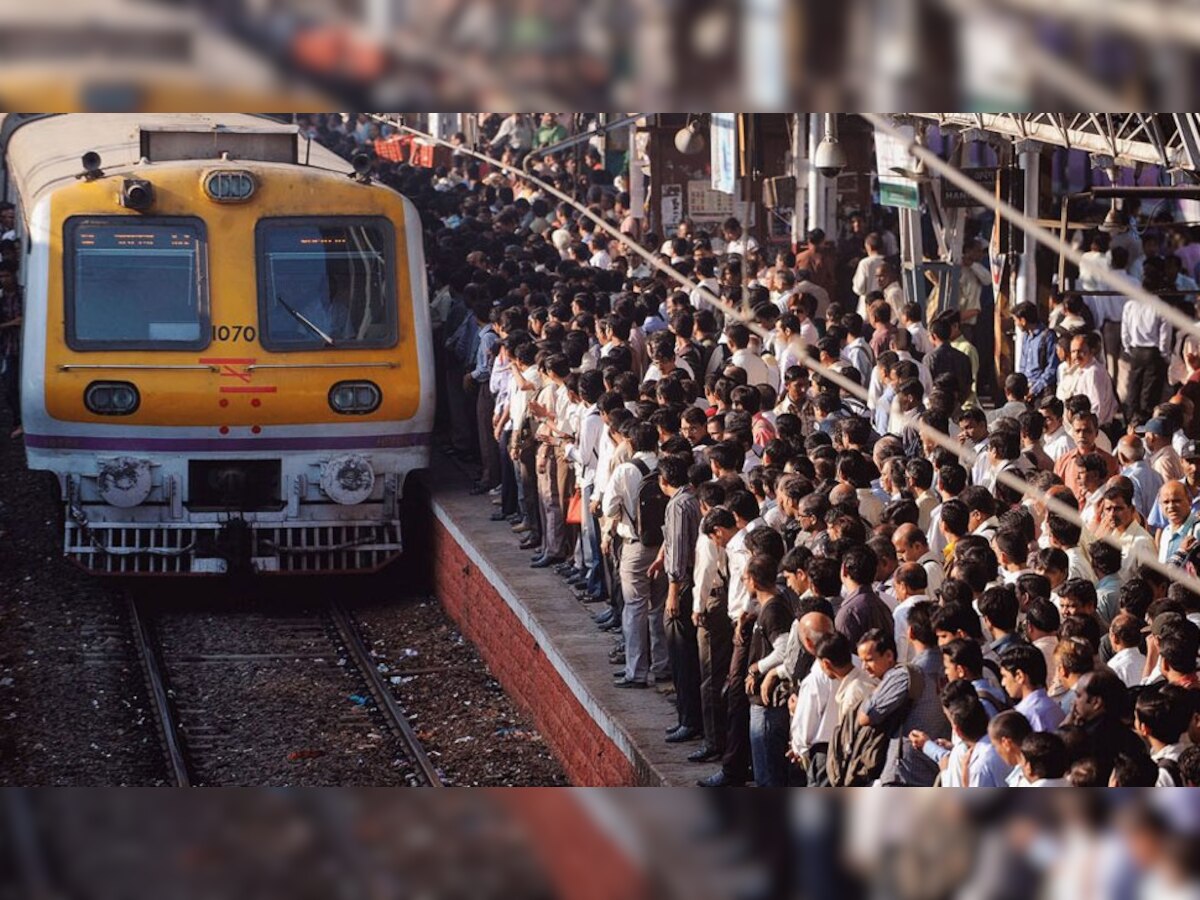रेल मंत्री ने ट्रेनों से गिरकर बड़ी संख्या में लोगों के हताहत होने पर चिंता प्रकट की थी जिसके बाद इसे शुरू किया गया है. (फाइल फोटो)