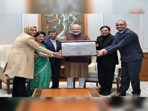 यह पुरस्कार प्रत्येक वर्ष किसी देश के नेता को प्रदान किया जायेगा. फोटो साभारः ANI