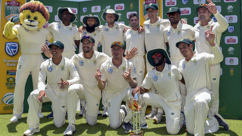 दक्षिण अफ्रीका की टीम टेस्ट सीरीज जीतने के बाद. (फोटो: PTI) दक्षिण अफ्रीका की टीम टेस्ट सीरीज जीतने के बाद. (फोटो: PTI)