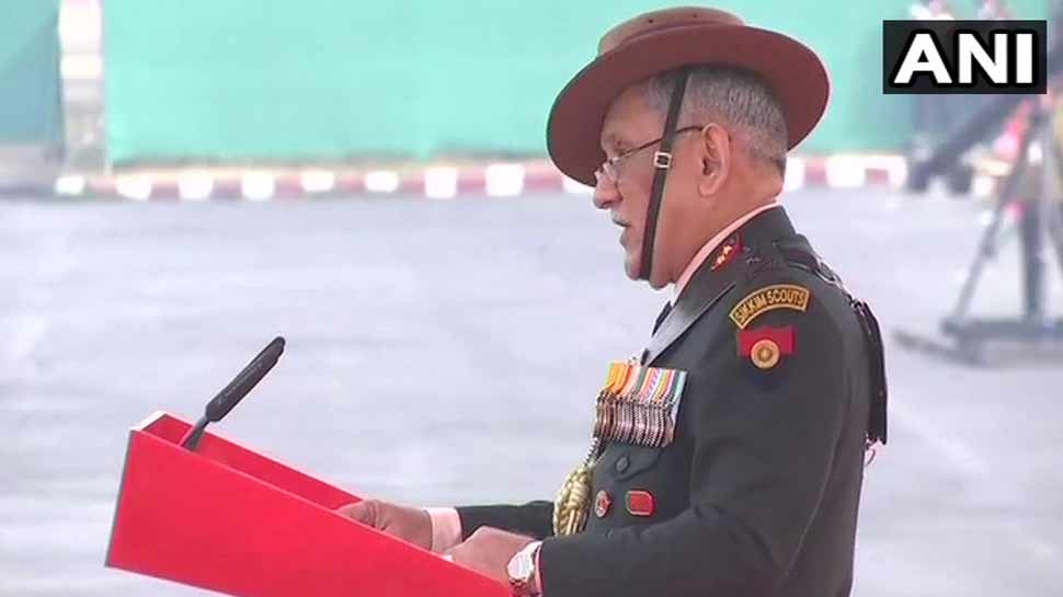 Army Day: सेना प्रमुख की दो टूक, 'सीमा पर आतंकियों के खिलाफ बड़ी कार्रवाई करने से नहीं चूकेंगे'