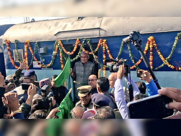 (फोटो साभार @manojsinhabjp)