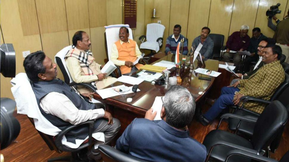 बजट सत्र के संचालन के पहले विधानसभा अध्यक्ष ने बुलाई बैठक, नदारद रहा जेएमएम बजट सत्र के संचालन के पहले विधानसभा अध्यक्ष ने बुलाई बैठक, नदारद रहा जेएमएम