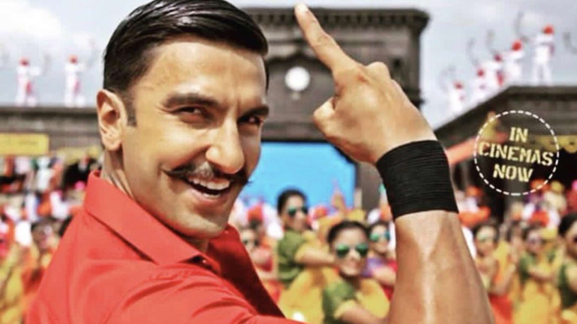 शाहरुख खान की फिल्म को पछाड़ कर 'सिंबा' बनी 'सिंघम', रोहित शेट्टी ने बनाया नया रिकॉर्ड