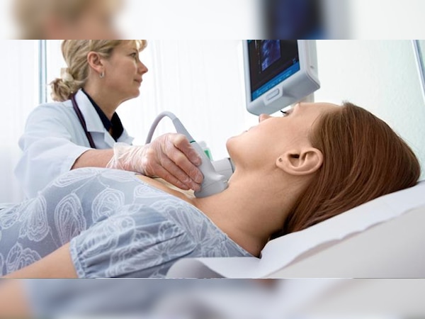 इसके सामान्य लक्षणों में बुखार, सिर दर्द, बदन दर्द और कभी-कभी शरीर पर चकत्ते होना है.(फाइल फोटो)