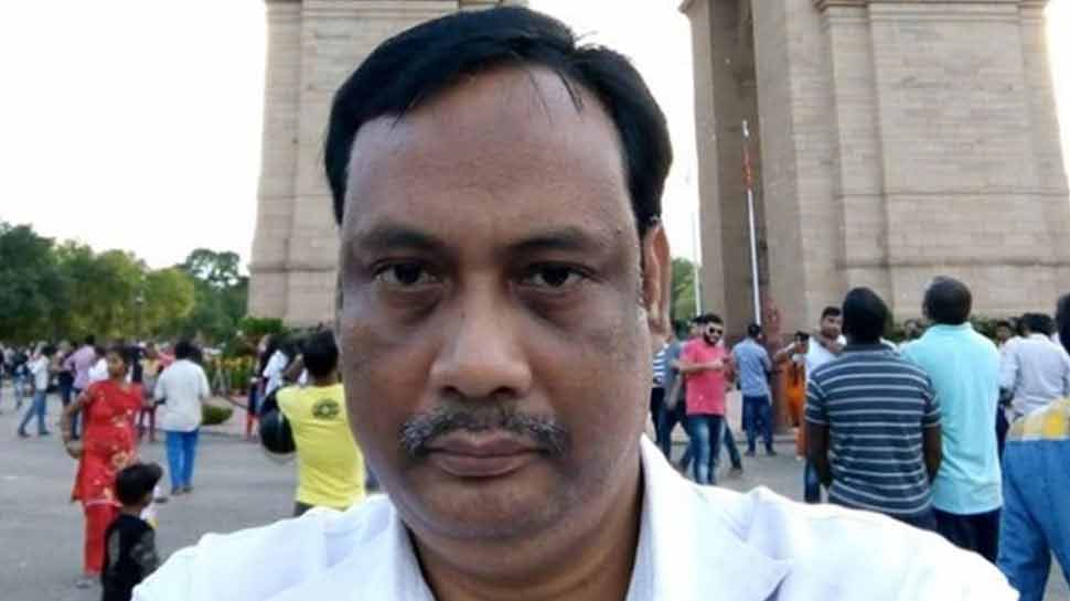 ‘वर्जिन गर्ल्स...' वाला विवादित बयान देने वाले प्रोफेसर पर ममता सरकार ने की बड़ी कार्रवाई