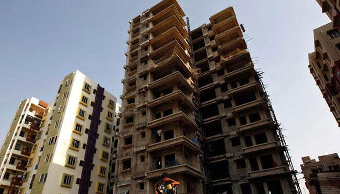 ‘आम्रपाली के महंगे फ्लैट मात्र 1 रुपये/वर्ग फुट के भाव पर बुक किए गए थे’