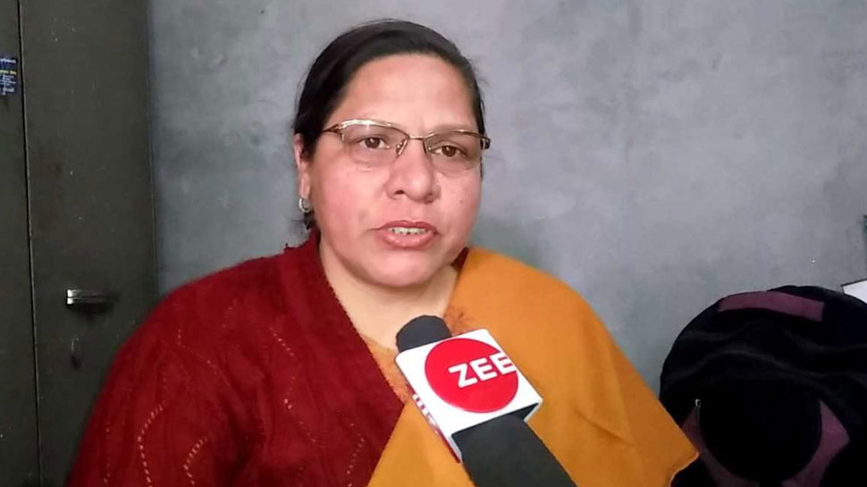 अधिवक्ता फराह फैज. अधिवक्ता फराह फैज.