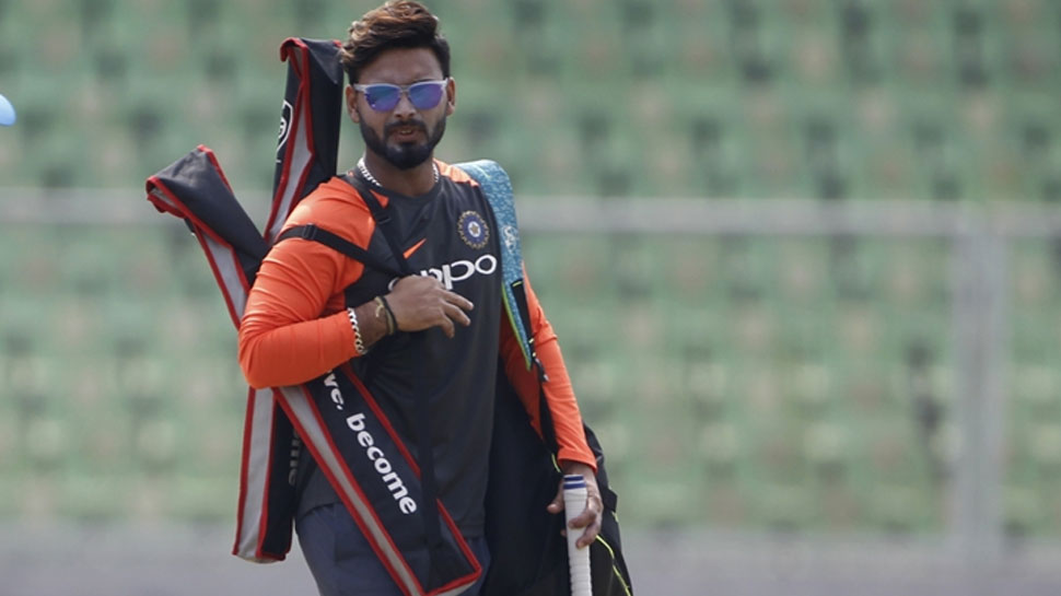 21 साल के ऋषभ पंत ने ऑस्ट्रेलिया के खिलाफ चार मैचों की टेस्ट सीरीज में 350 रन बनाए थे. (फाइल फोटो) 21 साल के ऋषभ पंत ने ऑस्ट्रेलिया के खिलाफ चार मैचों की टेस्ट सीरीज में 350 रन बनाए थे. (फाइल फोटो)