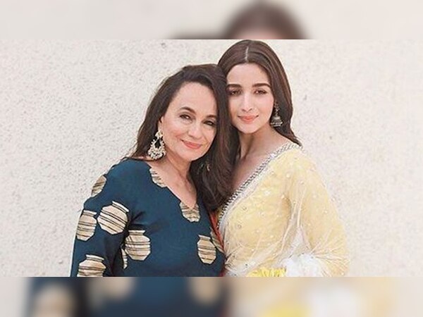 आलिया भट्ट ने अपनी मां सोनी राजदान की फिल्‍म का बचाव किया है. फाइल फोटो