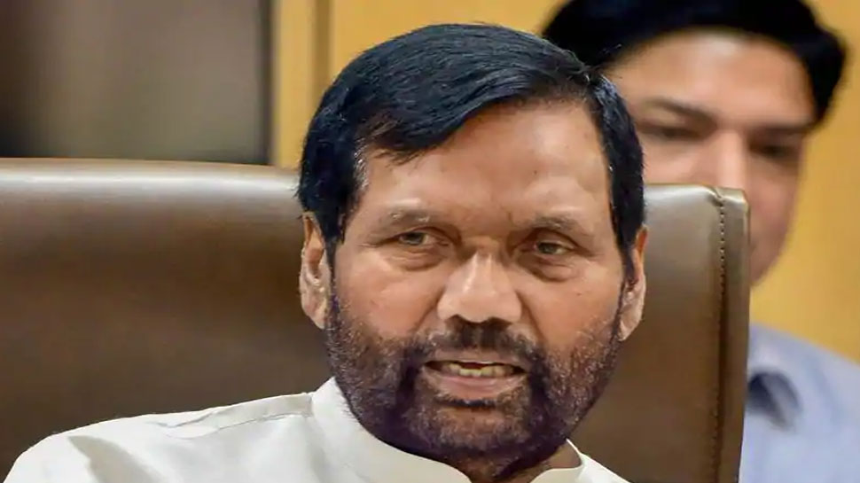 मीसा भारती ने सदन में मेरे खिलाफ अभद्र भाषा का इस्तेमाल किया: रामविलास पासवान