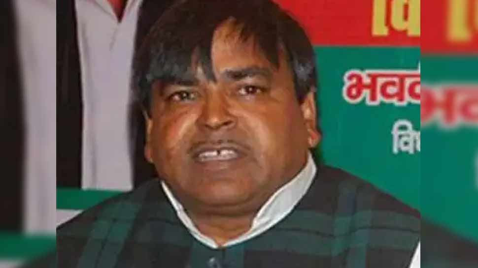 खनन घोटाला: बी.चंद्रकला के बाद पूर्व मंत्री गायत्री प्रजापति पर ईडी ने कसा शिकंजा
