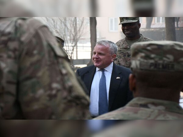 अमेरिकी शांतिदूत जलमे खलीलजाद का कहना है कि अफगानिस्तान के साथ शांतिवार्ता जरूरी है.