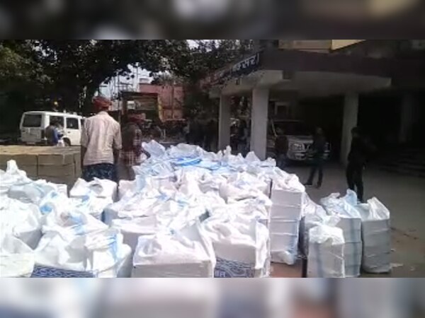 बिहार में पूर्ण शराबबंदी कानून लागू है.