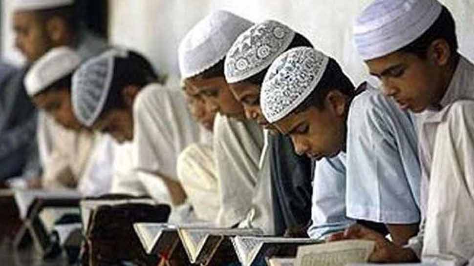 यूपी: मदरसों में भ्रष्टाचार की जांच विभागीय अधिकारी करेंगे
