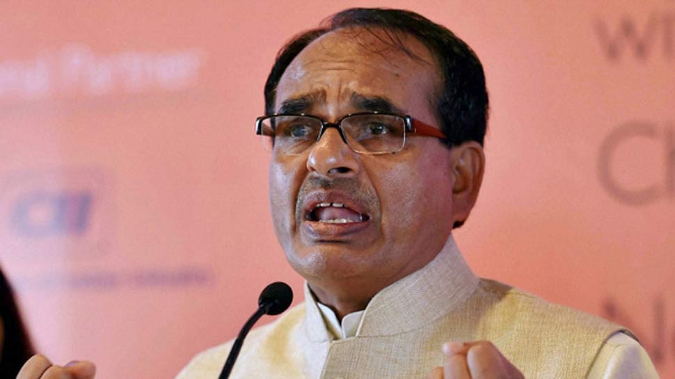 MP: पूर्व CM शिवराज सिंह ने की प्रहलाद बंधवार हत्याकांड की सीबीआई जांच की मांग MP: पूर्व CM शिवराज सिंह ने की प्रहलाद बंधवार हत्याकांड की सीबीआई जांच की मांग