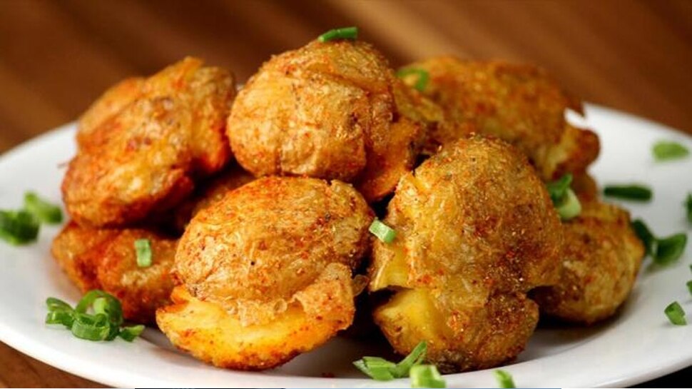 Recipe: कुछ चटपटा खाने का है मन तो घर पर यूं बनाएं गर्मागर्म हरे मटर की टिक्की