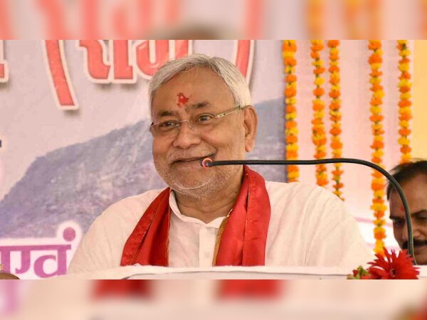 पटना में लोकसंवाद कार्यक्रम के दौरान नीतीश कुमार ने सवर्ण आरक्षण लागू करने की बात कही. (फाइल फोटो)