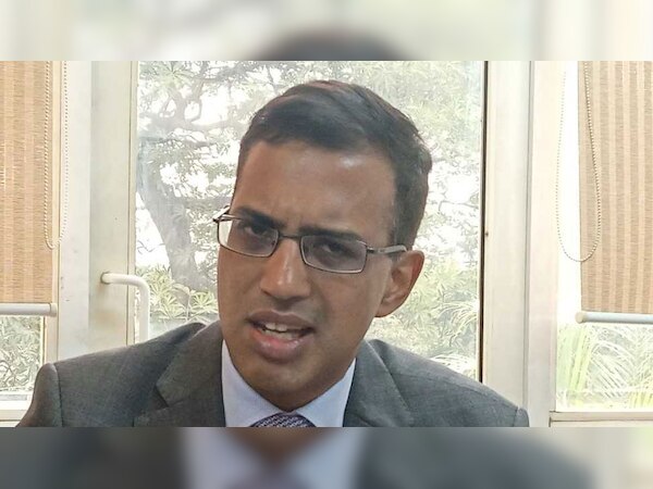 विवेक डोभाल ने कहा 'आरोप बेबुनियाद हैं और हम सभी सबूतों को जरूरत पड़ने पर कोर्ट में रखेंगे.' 