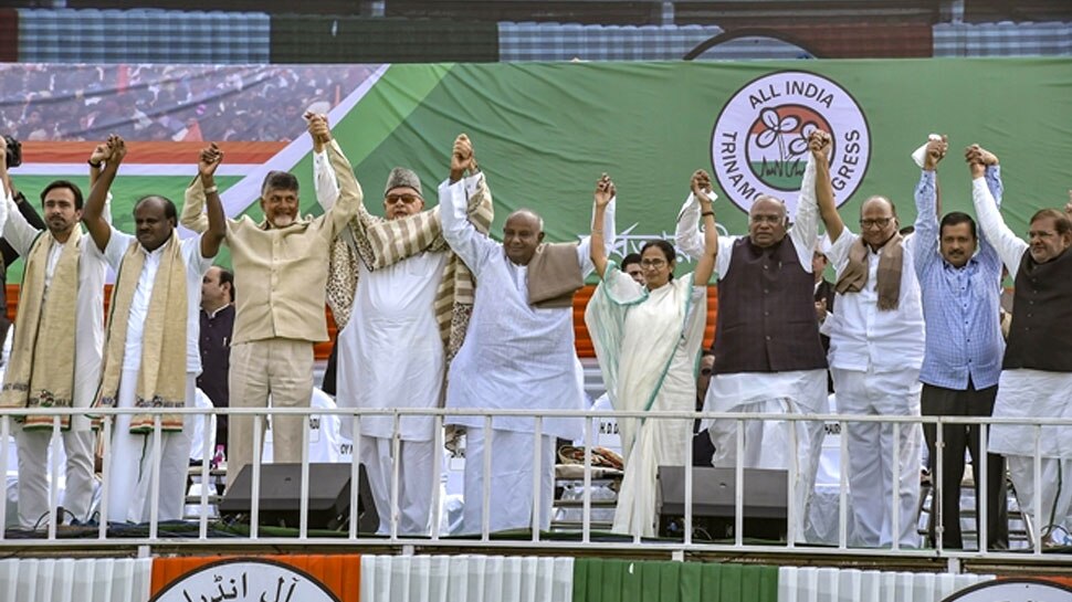 शिवसेना और कांग्रेस का दावा: विपक्ष की एकजुटता देख कर प्रधानमंत्री मोदी घबरा गए