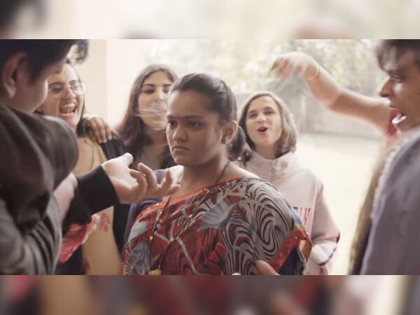 अब तक 4,312,314 बार देखा जा चुका है यह वीडियो (फोटो साभारः वीडियो ग्रैब, यूट्यूब)