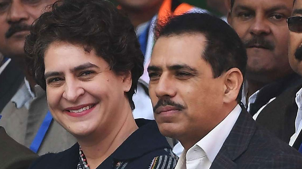 प्रियंका को कांग्रेस महासचिव नियुक्त करने के साथ साथ पूर्वी उत्तर प्रदेश का प्रभार सौंपा गया है. (फाइल फोटो) प्रियंका को कांग्रेस महासचिव नियुक्त करने के साथ साथ पूर्वी उत्तर प्रदेश का प्रभार सौंपा गया है. (फाइल फोटो)