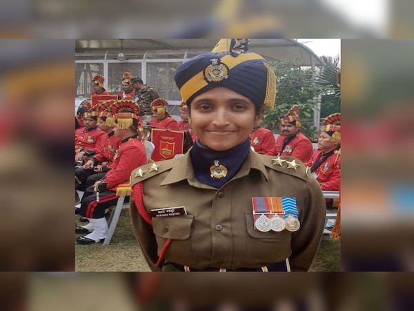 लेफ्टिनेंट भावना कस्‍तूरी.