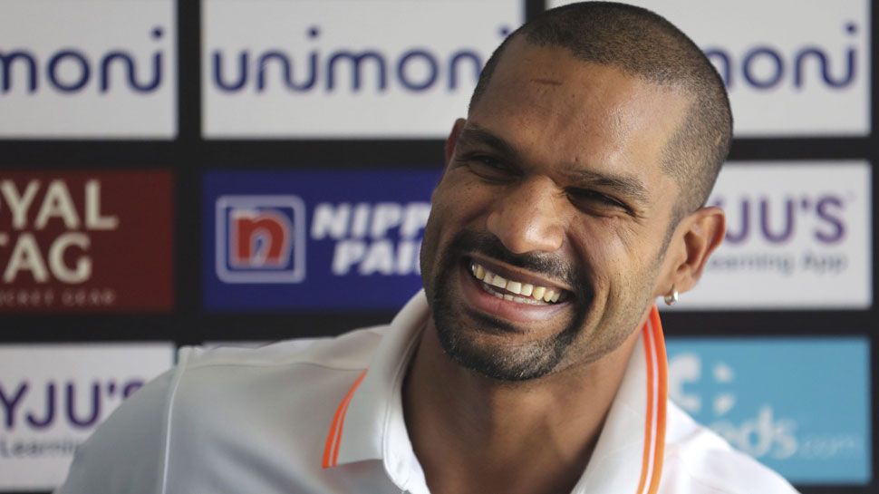 शिखर धवन न्यूजीलैंड में अपने प्रदर्शन से खुश नजर आ रहे हैं. (फोटो: PTI) शिखर धवन न्यूजीलैंड में अपने प्रदर्शन से खुश नजर आ रहे हैं. (फोटो: PTI)