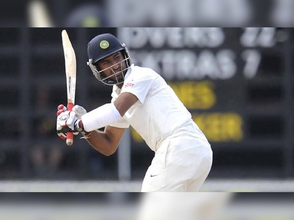 रणजी ट्रॉफी में दूसरे सेमीफाइनल मुकाबले के दूसरे दिन सौराष्ट्र ने कर्नाटक के खिलाफ स्टंप तक सात विकेट के नुकसान पर 227 रन बनाए. 