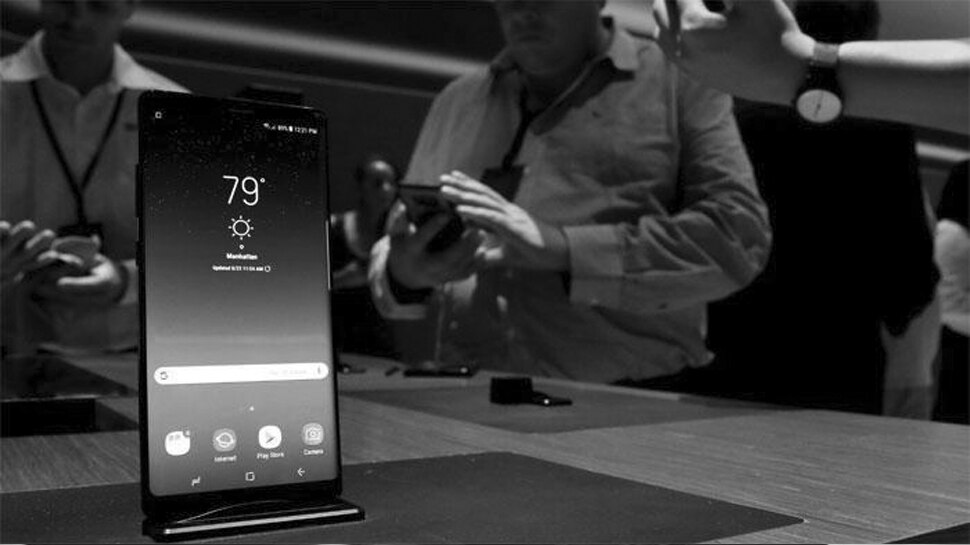 नए ट्रेंड के साथ लॉन्च हुआ Samsung Galaxy A9 Pro, जानें क्या है इसमें खास