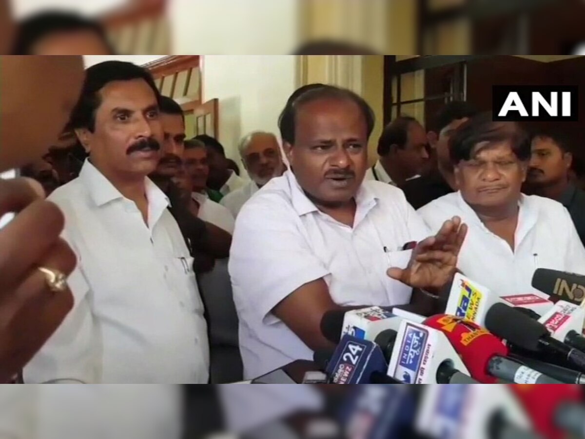 कर्नाटक CM कुमारस्वामी बोले, 'BJP का ऑपरेशन लोटस अब भी जारी', येदियुरप्‍पा ने आरोप नकारा