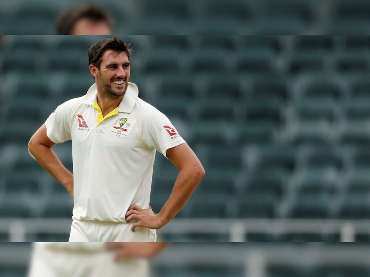 ऑस्ट्रेलिया के तेज गेंदबाज पैट कमिंस ने पहली पारी में 4 और दूसरी पारी में 6 विकेट लिए. ‘मैन ऑफ द मैच’ चुने गए. (फोटो: Reuters)