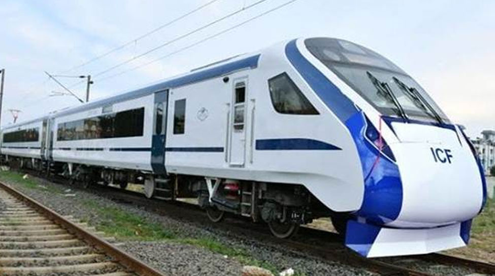 नई दिल्ली-वाराणसी रूट पर जल्द चलेगी ट्रेन-18, शताब्दी से ज्यादा हो सकता है किराया