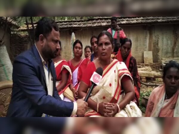 जंगल में लकड़ी काटने की सोच से लेकर पद्मश्री तक का सफर जमुना टुडू के लिए आसान नहीं रहा. 