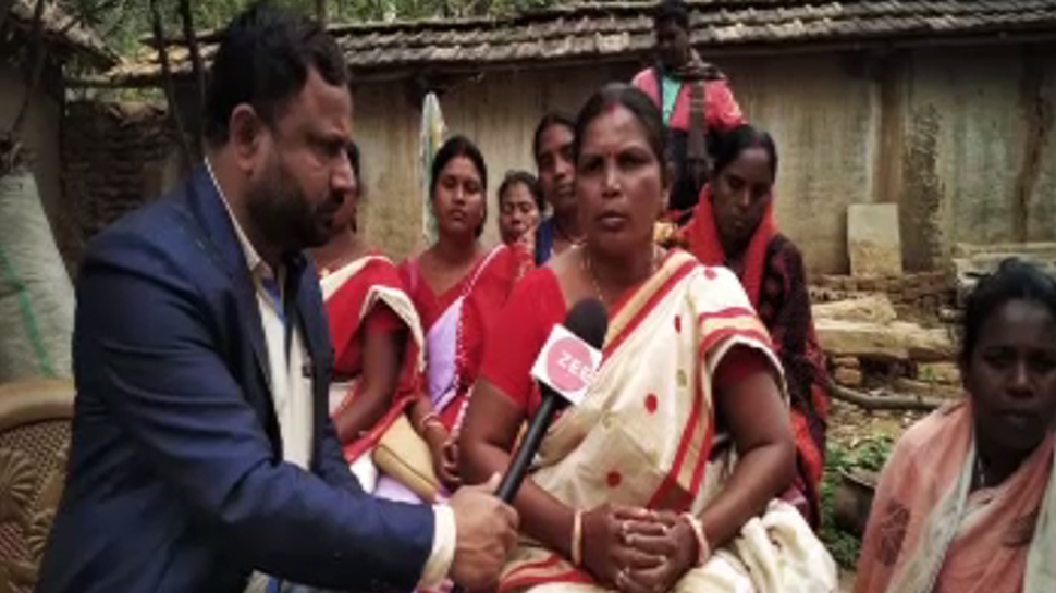 जंगल में लकड़ी काटने की सोच से लेकर पद्मश्री तक का सफर जमुना टुडू के लिए आसान नहीं रहा. जंगल में लकड़ी काटने की सोच से लेकर पद्मश्री तक का सफर जमुना टुडू के लिए आसान नहीं रहा.