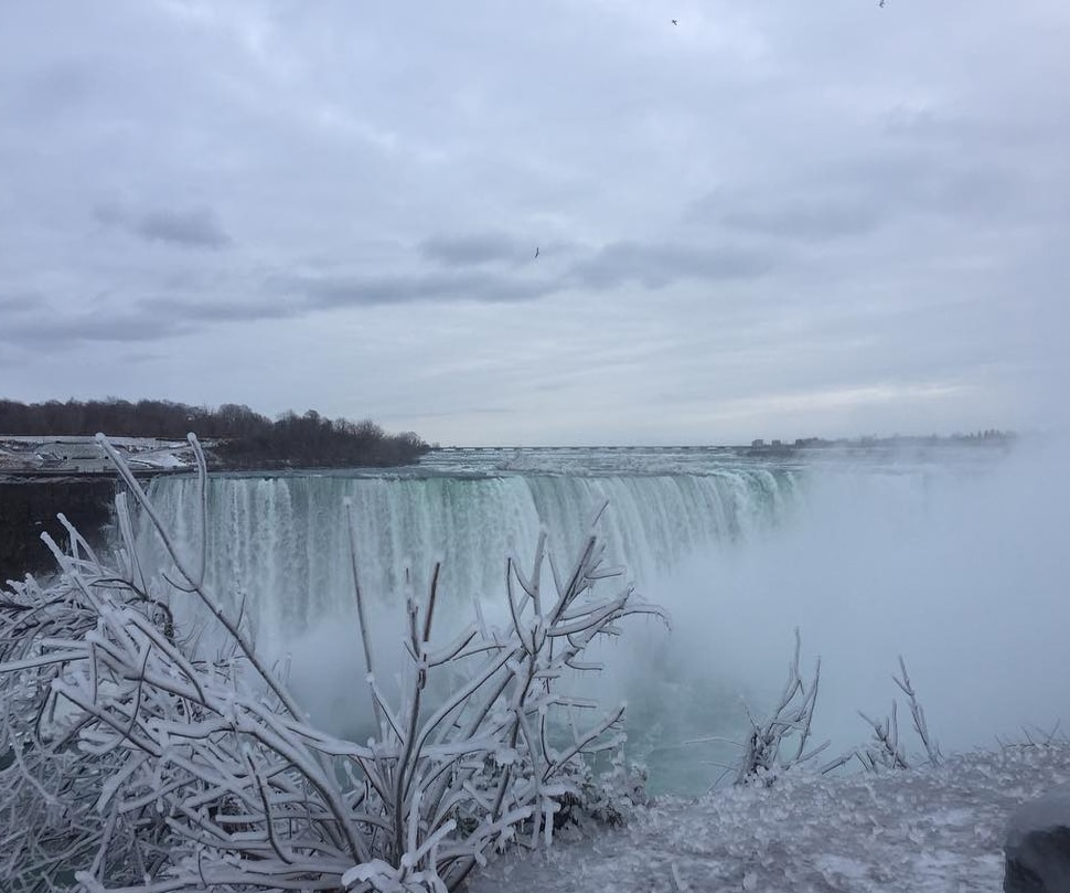 तीन झरनों से मिलकर बना है नियाग्रा Niagara is made up with three waterfalls