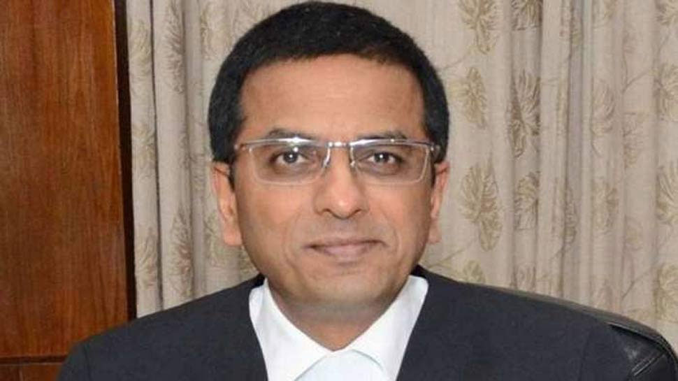 लैंगिक समानता- ये लड़ाई महिलाएं अकेले नहीं लड़ सकतीं, पुरुषों की होगी अहम भूमिका: जस्टिस चंद्रचूड़ लैंगिक समानता- ये लड़ाई महिलाएं अकेले नहीं लड़ सकतीं, पुरुषों की होगी अहम भूमिका: जस्टिस चंद्रचूड़