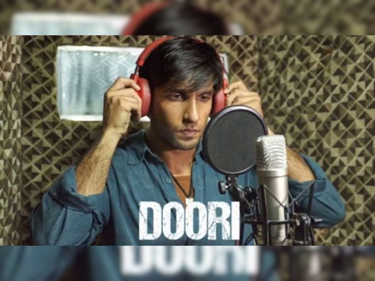 Video : रणवीर सिंह की आवाज ने मचाया धमाल, रिलीज हुआ 'गली बॉय' का तीसरा गाना Doori 