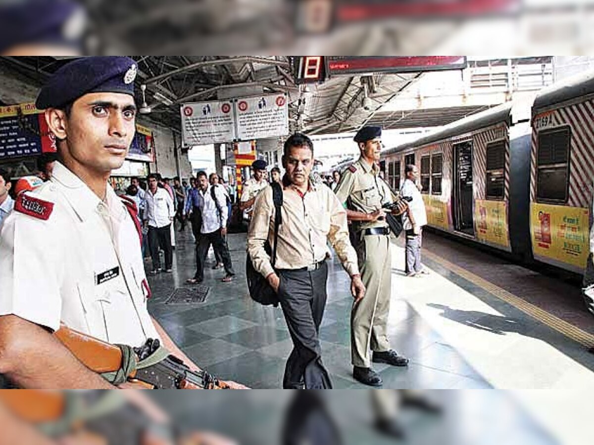 मुंबई: अब 'सेगवे' के जरिए आरपीएफ रखेगी उपनगरीय स्टेशनों पर नजर