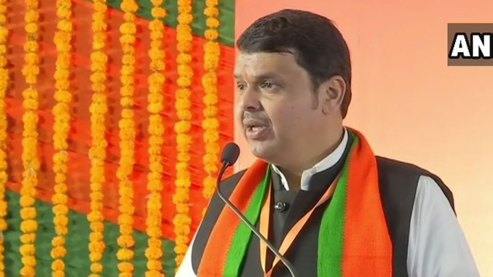 फडणवीस ने कहा, "बीजेपी ने 2 से लेकर 200 विधायकों का सफर तय किया है." फडणवीस ने कहा, "बीजेपी ने 2 से लेकर 200 विधायकों का सफर तय किया है."