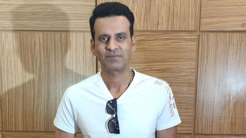 पद्मश्री मिलने पर मनोज बाजपेयी बोले, 'अच्छा है कि ट्विटर पर कोई गाली नहीं दे रहा' पद्मश्री मिलने पर मनोज बाजपेयी बोले, 'अच्छा है कि ट्विटर पर कोई गाली नहीं दे रहा'