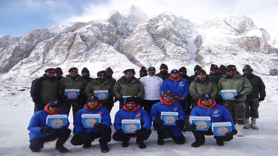 Domino's Pizza India ने पहुंचाया पिज्जा Pizza deliverd by Domino's