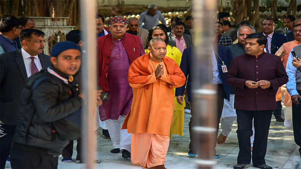 अयोध्या विवाद: योगी बोले, 'हमें गैर विवादित भूमि पर तत्काल काम करने की अनुमति मिलनी चाहिए' अयोध्या विवाद: योगी बोले, 'हमें गैर विवादित भूमि पर तत्काल काम करने की अनुमति मिलनी चाहिए'