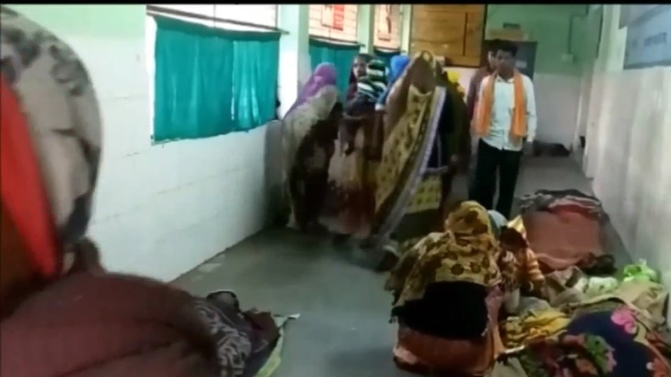 नर्स ने कर दिया इलाज से इनकार (फोटो साभारः ani) नर्स ने कर दिया इलाज से इनकार (फोटो साभारः ani)