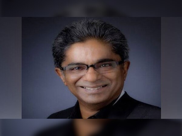 अधिकारियों ने बुधवार को कहा कि आरोप राजीव सक्सेना को देर शाम दिल्ली लाया गया. (फोटो साभार - ANI)