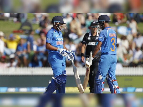  टीम इंडिया के लिए कुलदीप यादव और युजवेंद्र चहल ने सबसे ज्यादा 25 रनों की साझेदारी की.(फोटो: IANS)