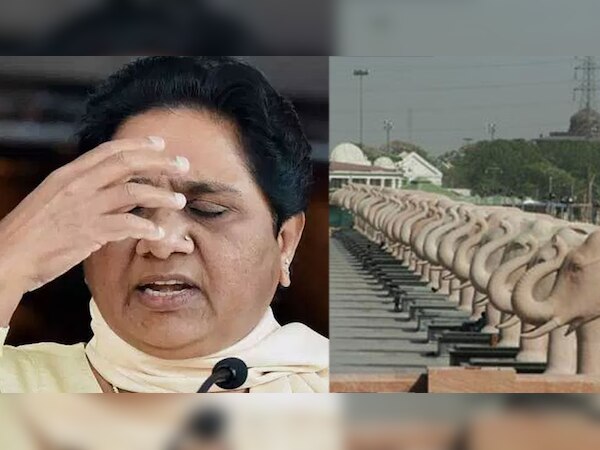 आरोप है कि इन स्मारकों के निर्माण में बड़े पैमाने पर घोटाला कर सरकारी रकम का दुरूपयोग किया गया है.