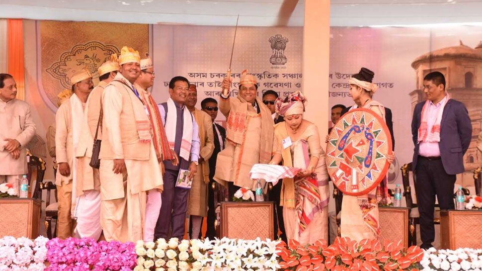 असम: ताई आहोम समुदाय ने पूर्वजों की याद में मनाया 'मे-दम- में- फि' धार्मिक उत्सव